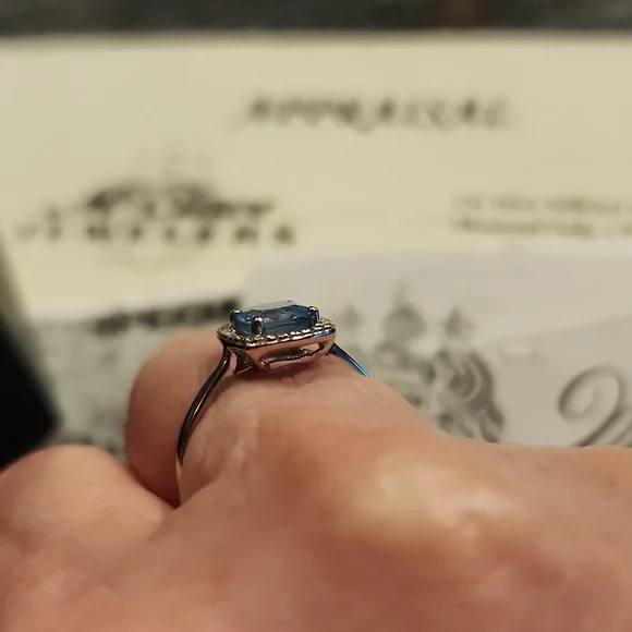 14k White Gold Ladies Blue & Diamond Ring ring - Picture 6 of 17